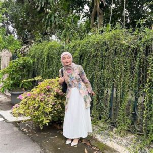 Pilihan Aksesori Untuk Kondangan Chic