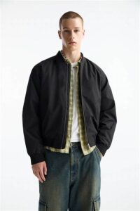 Jaket Bomber Pria Warna Tren 2025