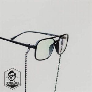 Kacamata Hitam Berbahan Organik Alami