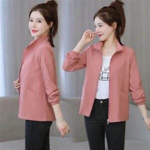 Pilihan Jaket Kasual Wanita Keren