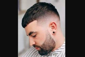 Gaya Rambut Pria Layer Klasik