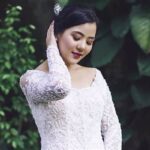 Cara Menata Rambut Lurus Wajah Bulat
