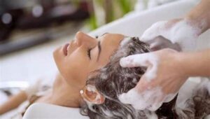 Teknik Mencuci Rambut Yang Benar