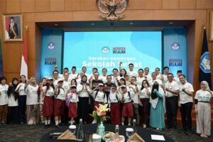 Kemitraan Sekolah Dengan Lembaga Pesisir