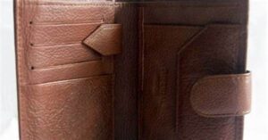 Gaya Dompet Kulit Terkini