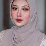 Tutorial Hijab Dan Makeup Modern