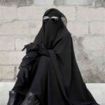 Tren Fashion Wanita Bercadar