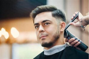 Potongan Rambut Pria Bergaya