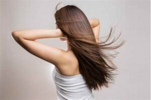 Teknik Meluruskan Rambut Panjang Alami