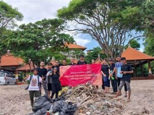 “aksi Peduli Pantai Nusantara”