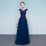 Gaun Malam Elegan Minimalis