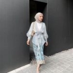 Outfit Kondangan Chic Modern
