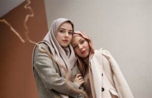 Padanan Busana Warna Netral