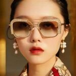 Tren Kacamata Hitam Wanita 2025