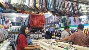 Belanja Pakaian Musim Terbaru Murah