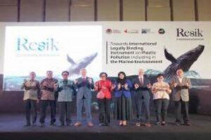 Konservasi Ekosistem Laut Dari Plastik