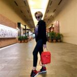 Outfits Minimalis Ala Selebriti Korea