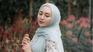 Trik Makeup Awet Seharian Idul Adha