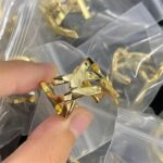 Cincin Flamboyan Gaya Sehari-hari.