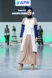 Desain Busana Chic Sustainable Fashion