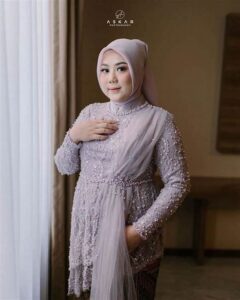 Kreasi Hijab Kebaya Tradisional