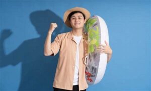 Outfit Liburan Pantai Pria