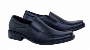 Pilihan Sepatu Pria Untuk Kantor