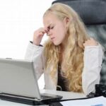 Tips Mengurangi Ketegangan Mata Harian