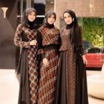 Kombinasi Warna Busana Semi-formal