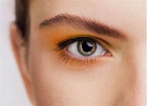 Tips Memilih Eyeshadow Warna Intens