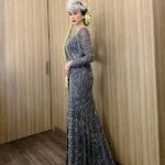 Gaun Malam Panjang Berkilau