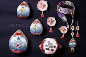 Perhiasan Tradisional Korea Modern